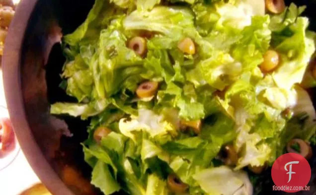 Salada Escarole com molho de anchova