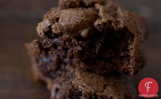Receita Tripla Do Biscoito Do Feijão Do Espresso Do Chocolate