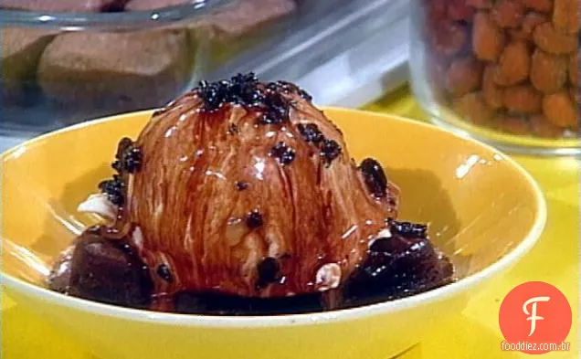 Café espanhol e Fudge Sundaes