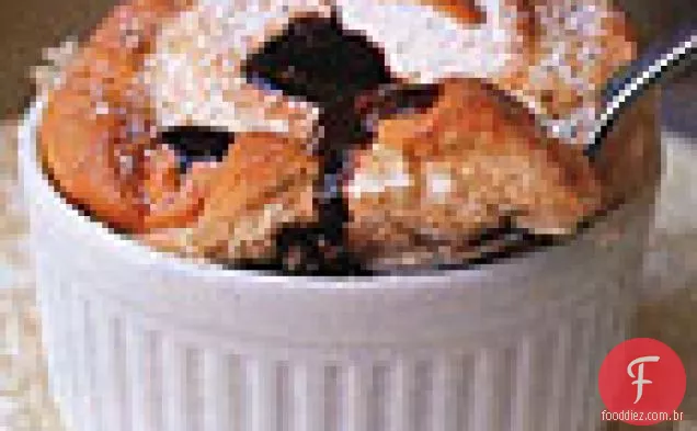 Suflês de café com molho Mocha
