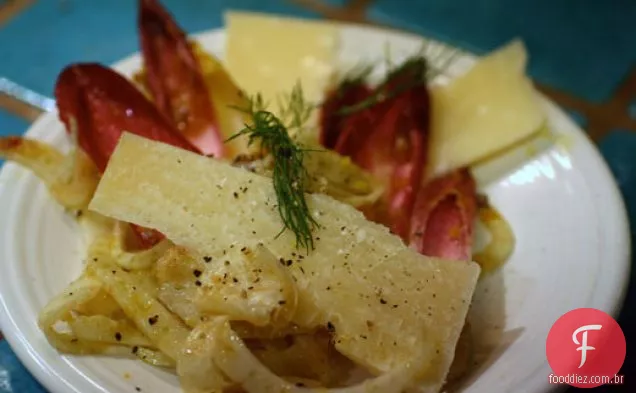 Endive, Erva-Doce E Parmesão Com Molho De Anchova