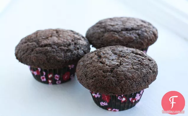 Muffins Da Microplaqueta Do Mocha Da Canela