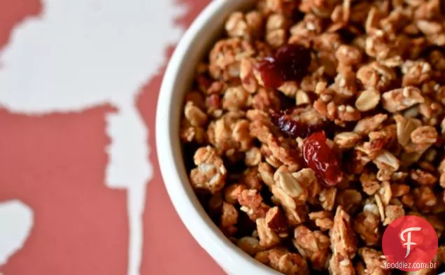 Granola Em Borracha Com Cranberries E Amêndoas