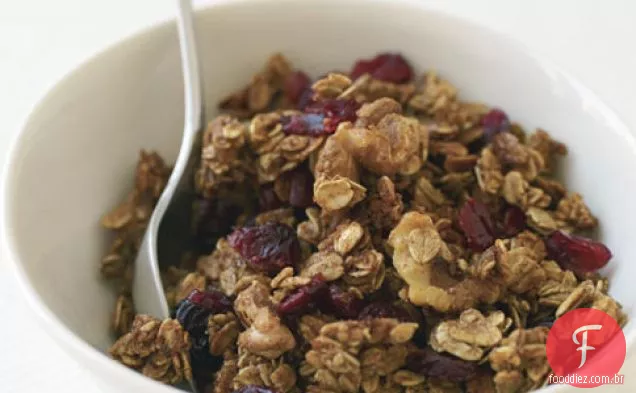 Granola de Nogueira de bordo com Cranberries secas