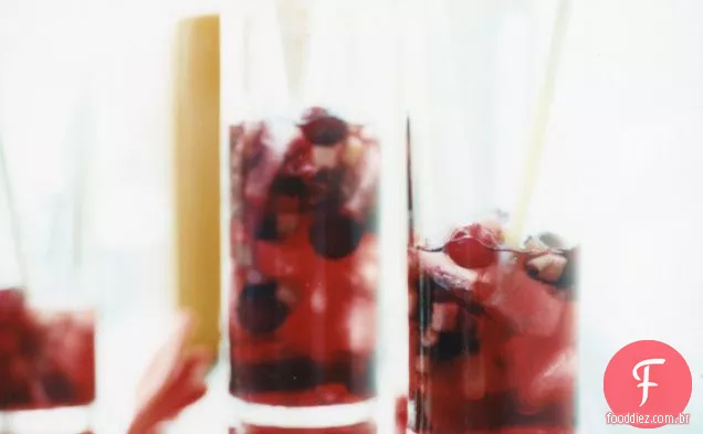 Rosé Sangria com Cranberries e maçãs