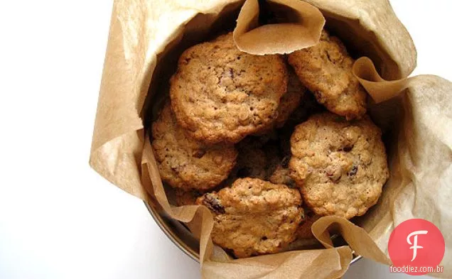 Biscoitos De Aveia Com Nozes E Cranberries