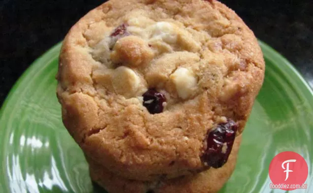 Chocolate Branco Morango Cranberry Cookies