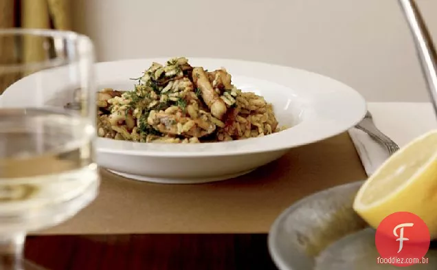 Pilaf de mexilhão e Lula com especiarias doces e endro