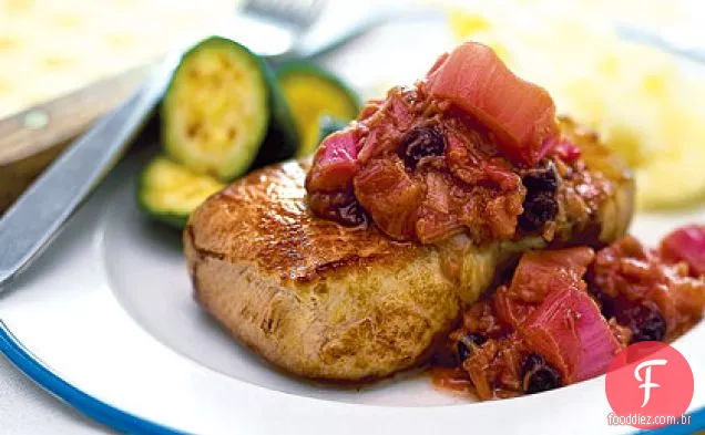 Costeletas de porco com Chutney de ruibarbo