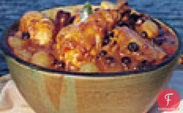 Ensopado de frango, cebola e passas