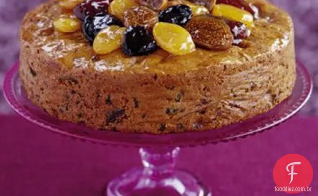Bolo de frutas rico em gengibre
