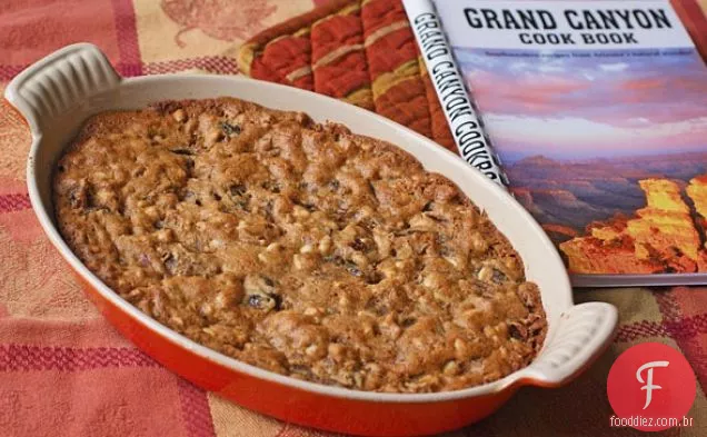 Pinhão sem glúten e pudim de tâmaras do Livro de culinária do Grand Canyon