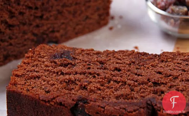 Bolo De Vinho Tinto Temperado Com Tâmaras E Gengibre