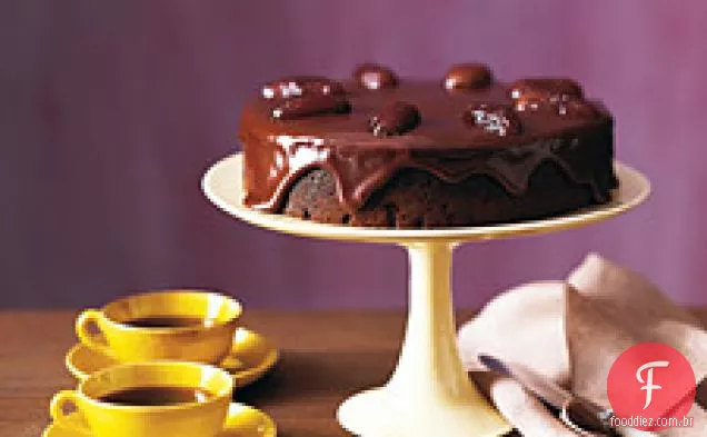 Bolo de data de Chocolate com cobertura de caramelo pegajoso de Chocolate