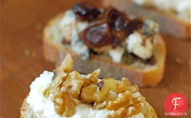 Gorgonzola Com Balsâmico & Fig Crostini