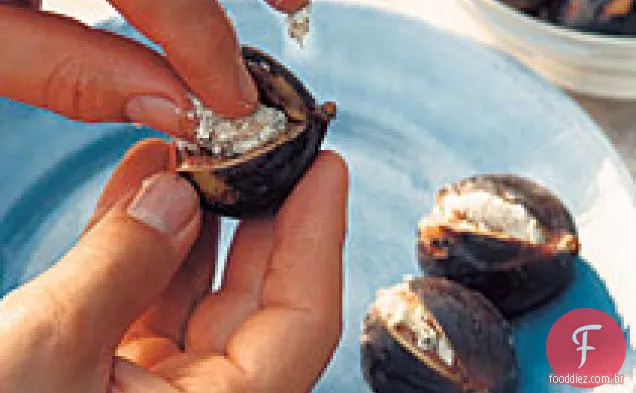 Figos Grelhados Com Queijo De Cabra E Hortelã