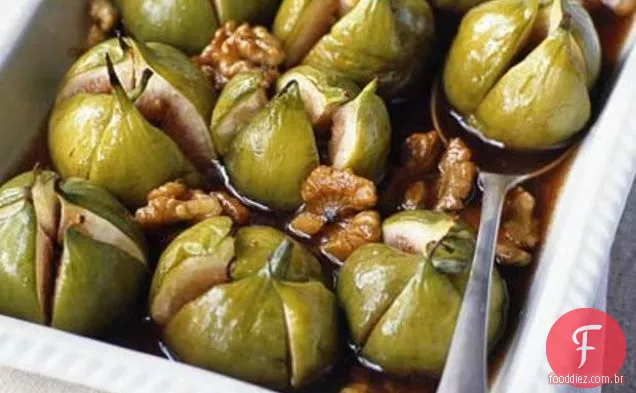 Figos De Bordo E Nogueira Assados Com Mascarpone De Baunilha