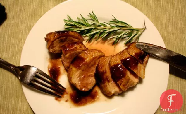 Jantar Esta Noite: Peito De Pato Grelhado Com Vinho Tinto E Figos