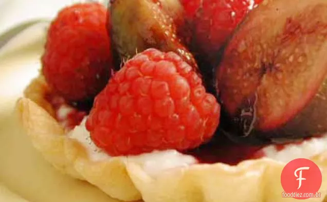 Vinho tinto-Tortas De Figo e ricota escalfadas
