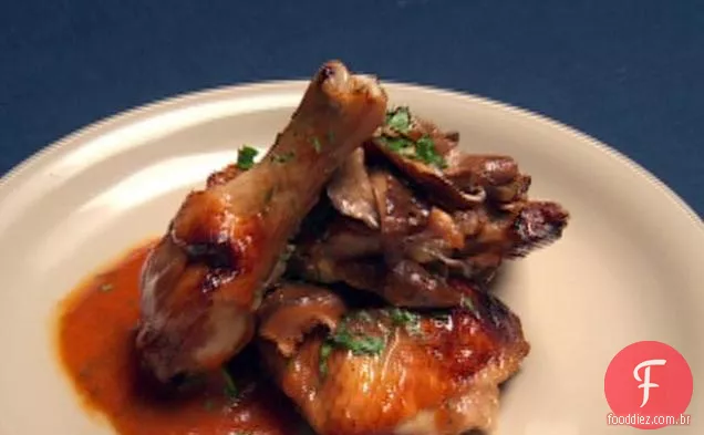 Frango com cogumelo Demi-Glace e figos