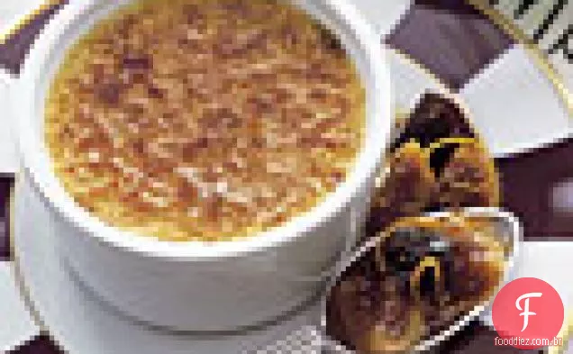 Crème brûlée de pimenta branca com compota de figo e ameixa