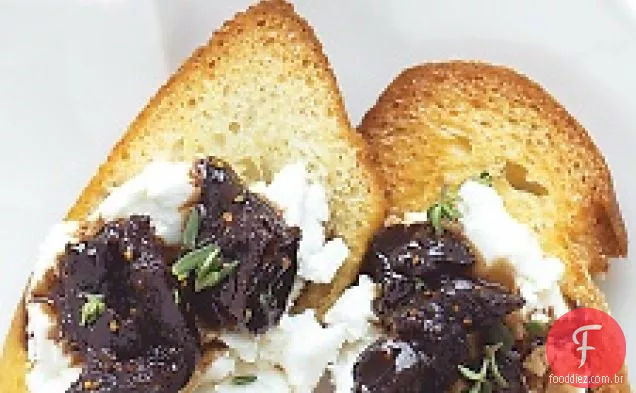 Crostini de queijo de cabra com compota de Figo