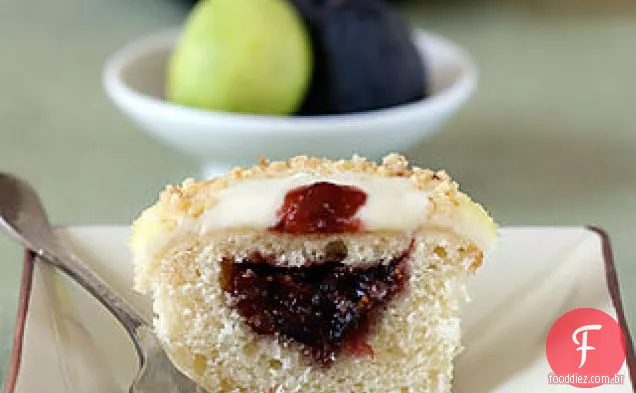 Cupcakes De Figo De Baunilha Com Cobertura De Mel De Flor De Laranjeira
