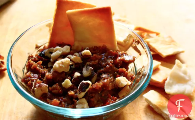 Tapenade de figo e azeitona de Valerie com tomates secos ao sol