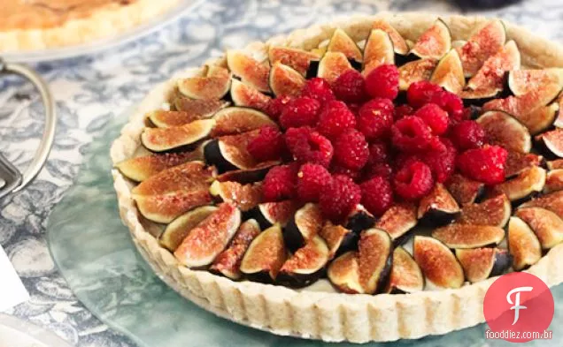 Torta De Mascarpone De Figo E Framboesa Sem Glúten Com Mel Local