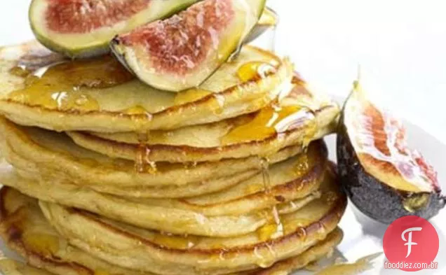 Panquecas De Ricota Doces Com Mel E Figos