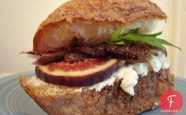 Cozinhar dos Glossies: Figo, queijo de cabra e sanduíches de cebola caramelizada