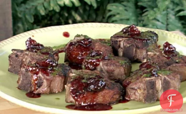 Porterhouse de cordeiro grelhado com molho de Figo-Cascabel