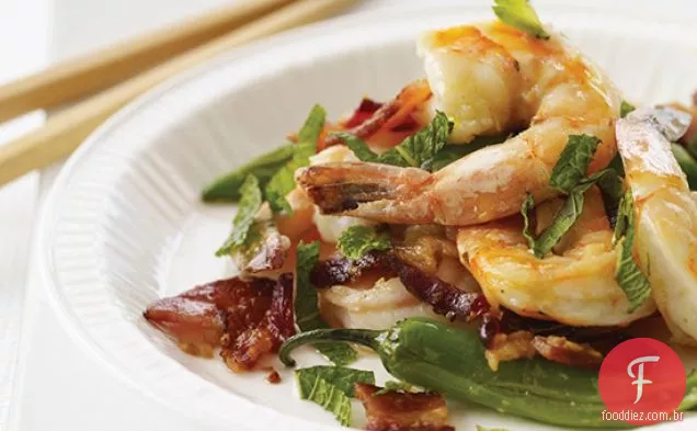 Camarão frito com Bacon, hortelã e pimenta
