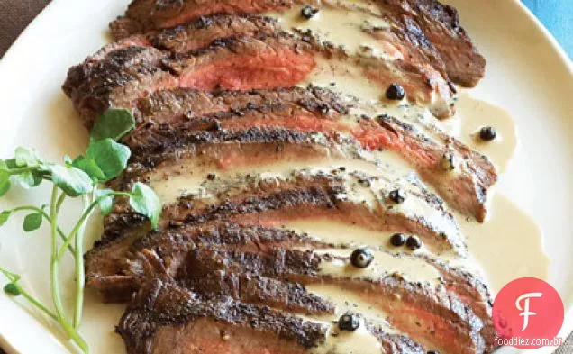 Bife do flanco do Gin e da especiaria