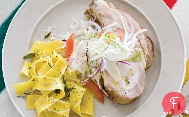Lombo de porco assado com salada de erva-doce