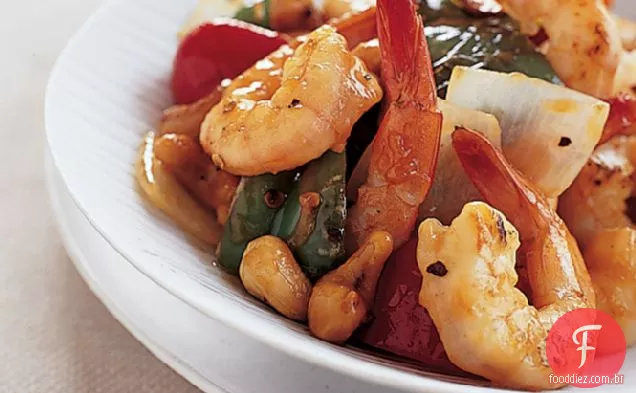 Camarão Kung Pao com castanha de caju