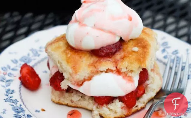 Bolo De Morango da mãe