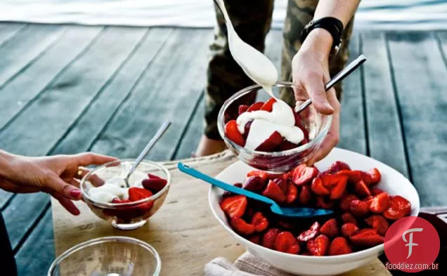 Morangos Com Creme De Camomila