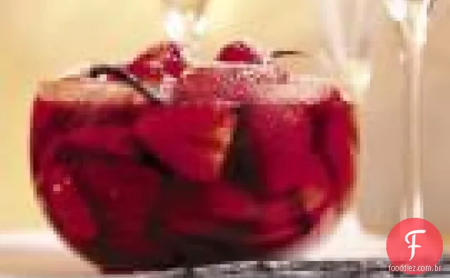 Morangos Em Vinho Tinto Com Feijão De Baunilha