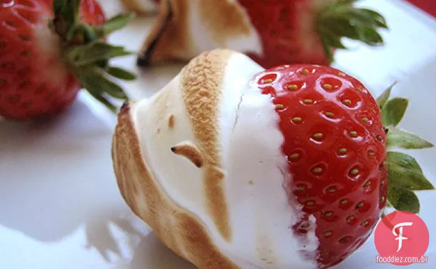 Morangos Em Creme De Marshmallow Bruleed