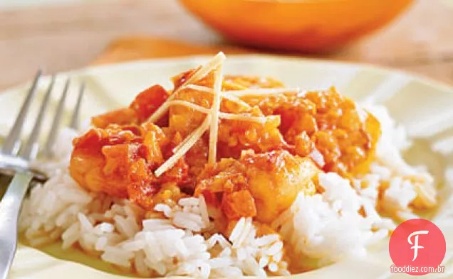 Camarão com chalotas e folhas de Curry (Chochin Jhinga)