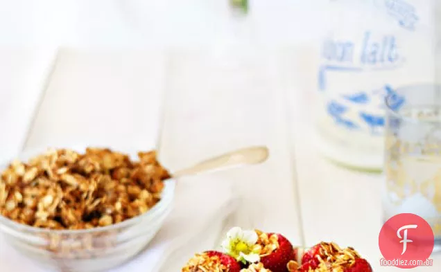 Morangos Recheados Granola