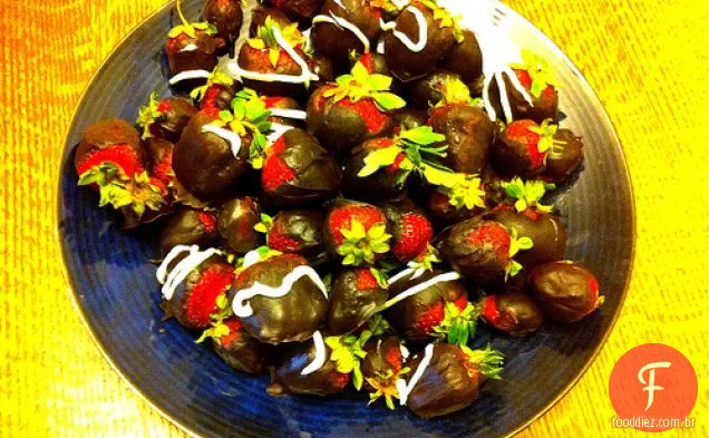 Morangos Cobertos Com Chocolate