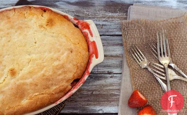 Bolo de Pudim de morango e ruibarbo