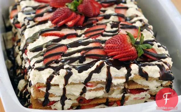 Bolo sem assar morango Icebox