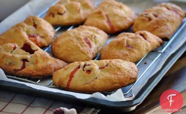 Tortas De Mão De Morango Com Massa De Cream Cheese
