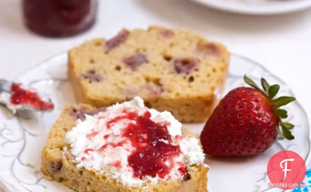 Sweet Strawberry Snack Cakes