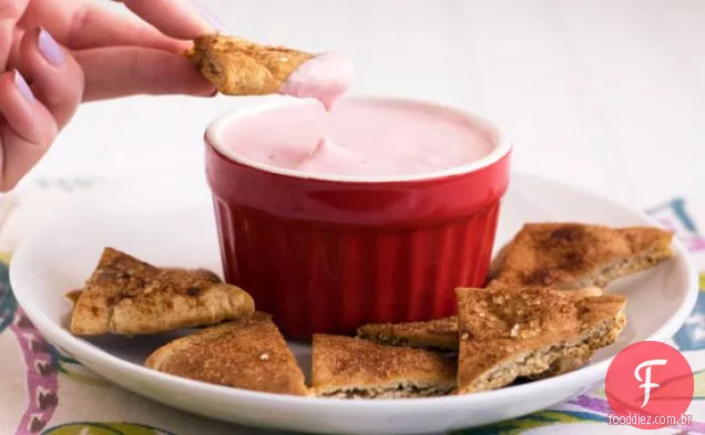 Molho De Cheesecake De Morango Com Canela Açúcar Pita Chips