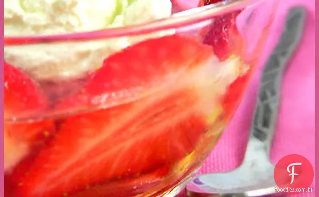Morango Minestrone E Lillet
