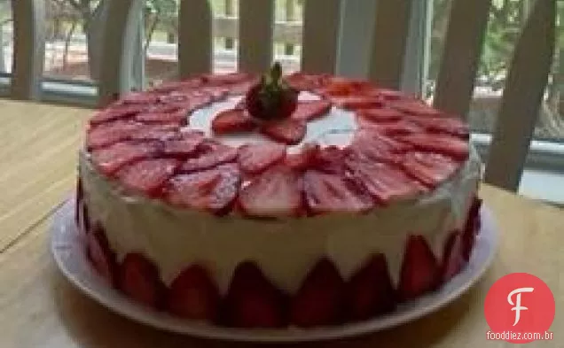 Bolo De Morango Triplo